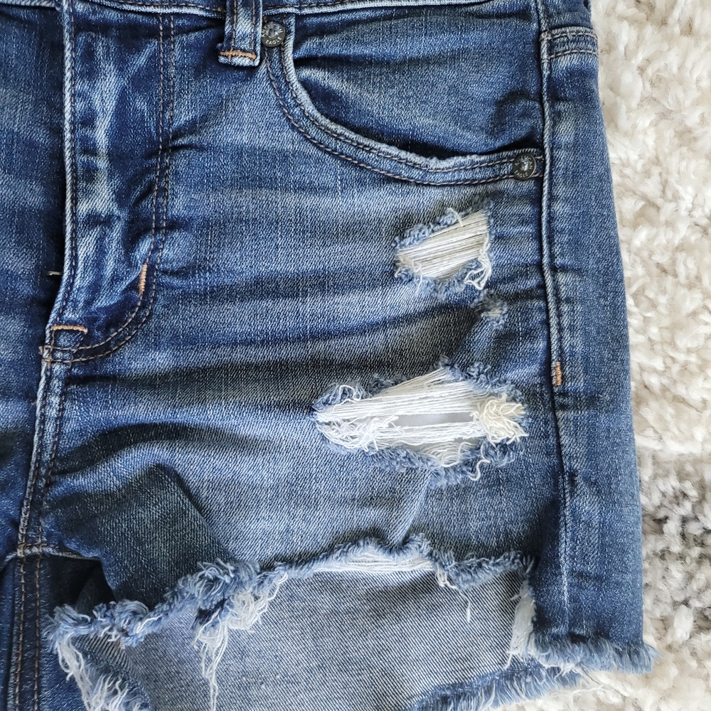 Distressed Denim Jean Shorts | Size 4 | American Eagle Outfitters - Picture 3 of 6